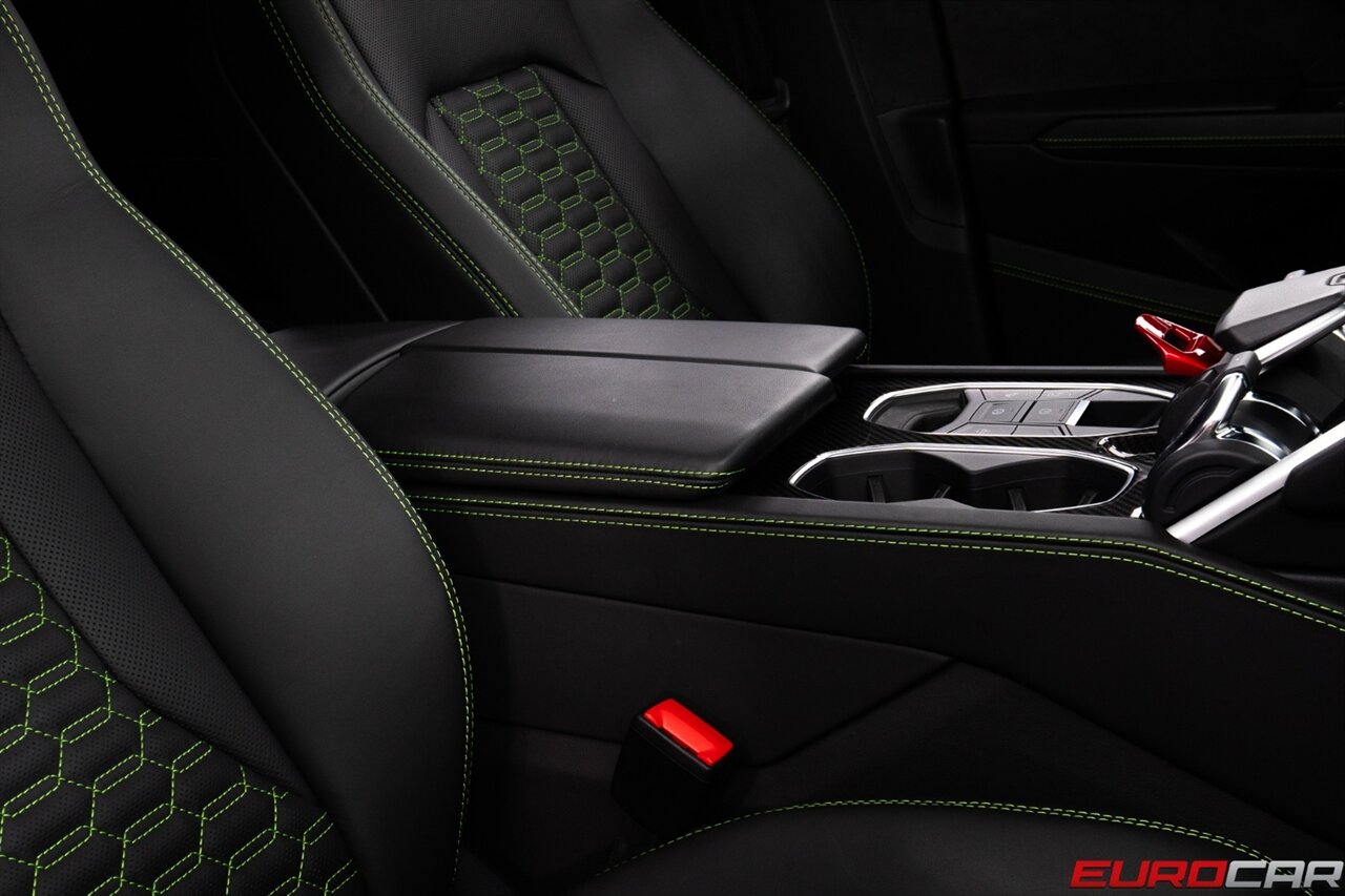 2021 Lamborghini Urus  *CARBON FIBER INTERIOR * MASSAGE SEATS* - Photo 44 - Costa Mesa, CA 92626