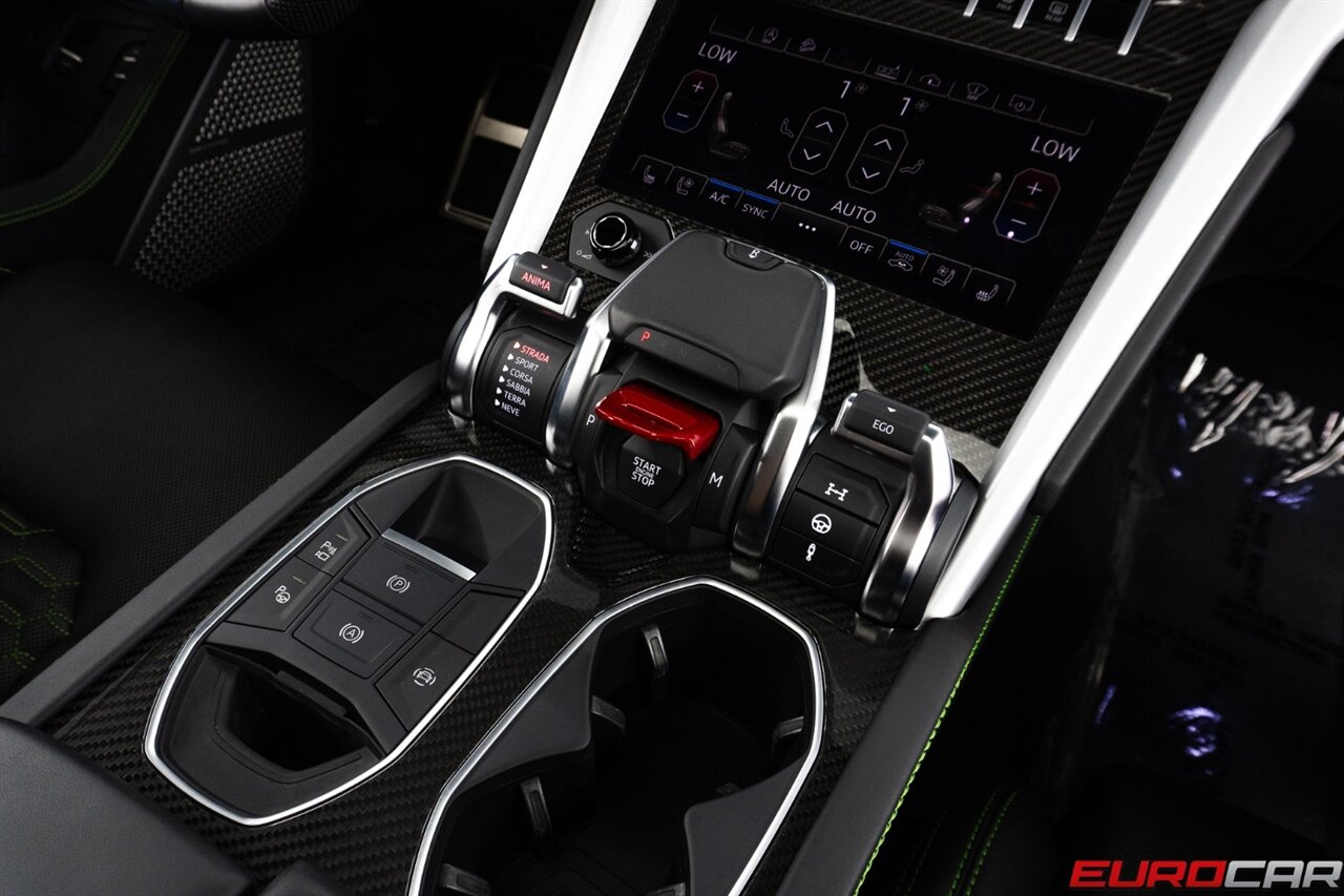 2021 Lamborghini Urus  *CARBON FIBER INTERIOR * MASSAGE SEATS* - Photo 40 - Costa Mesa, CA 92626