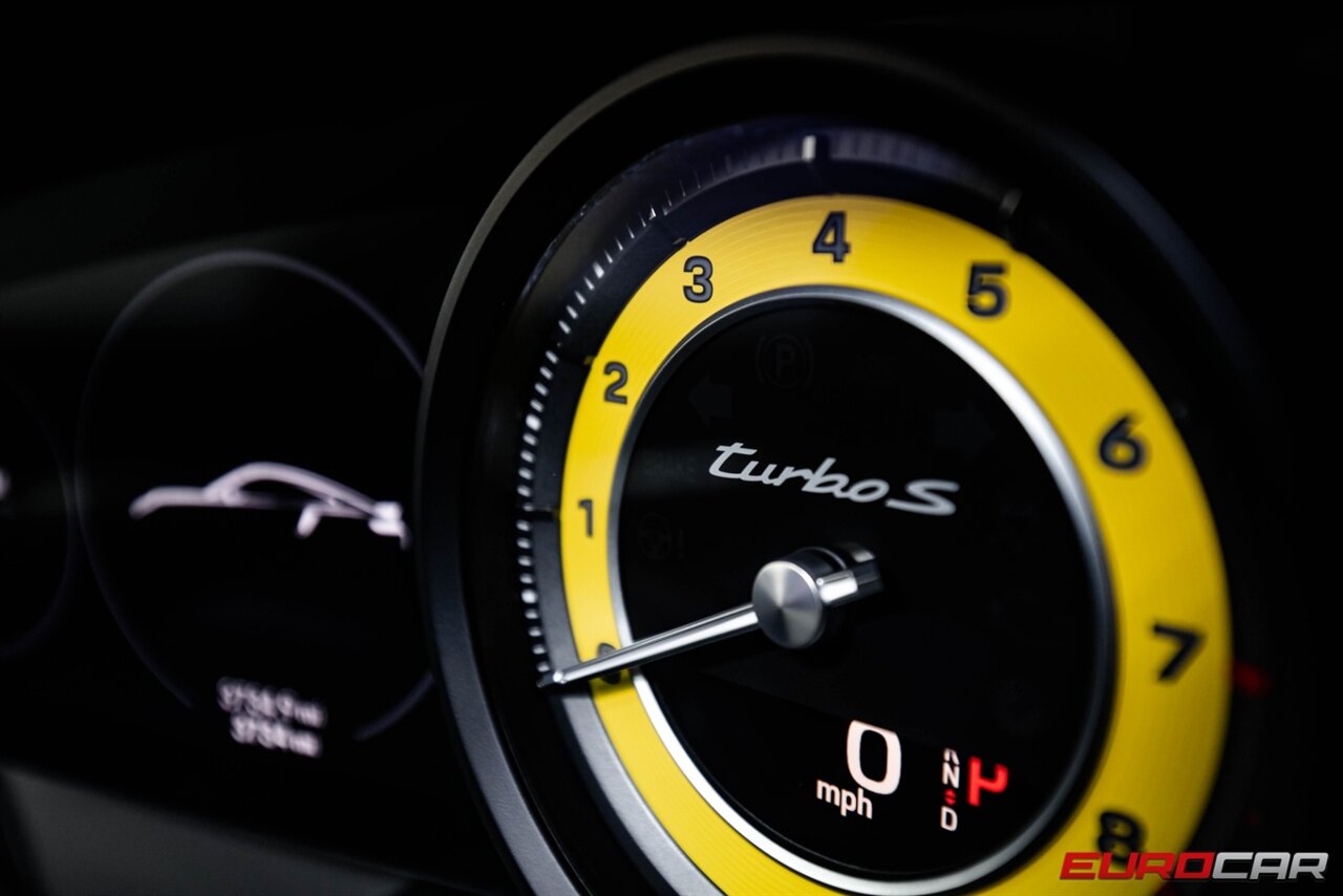 2021 Porsche 911 Turbo S  *SPORTDESIGN PACKAGE * SPORT EXHAUST * CERAMIC BRAKES* - Photo 24 - Costa Mesa, CA 92626
