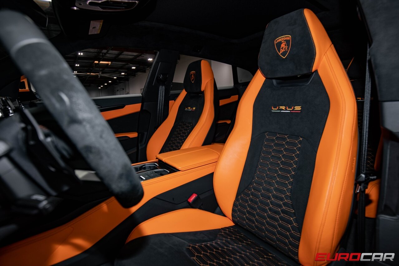 2022 Lamborghini Urus Pearl Capsule  *BIG INTERIOR CARBON FIBER PACKAGE * 23 " WHEELS * COMFORT SEAT PACKAGE* - Photo 9 - Costa Mesa, CA 92626