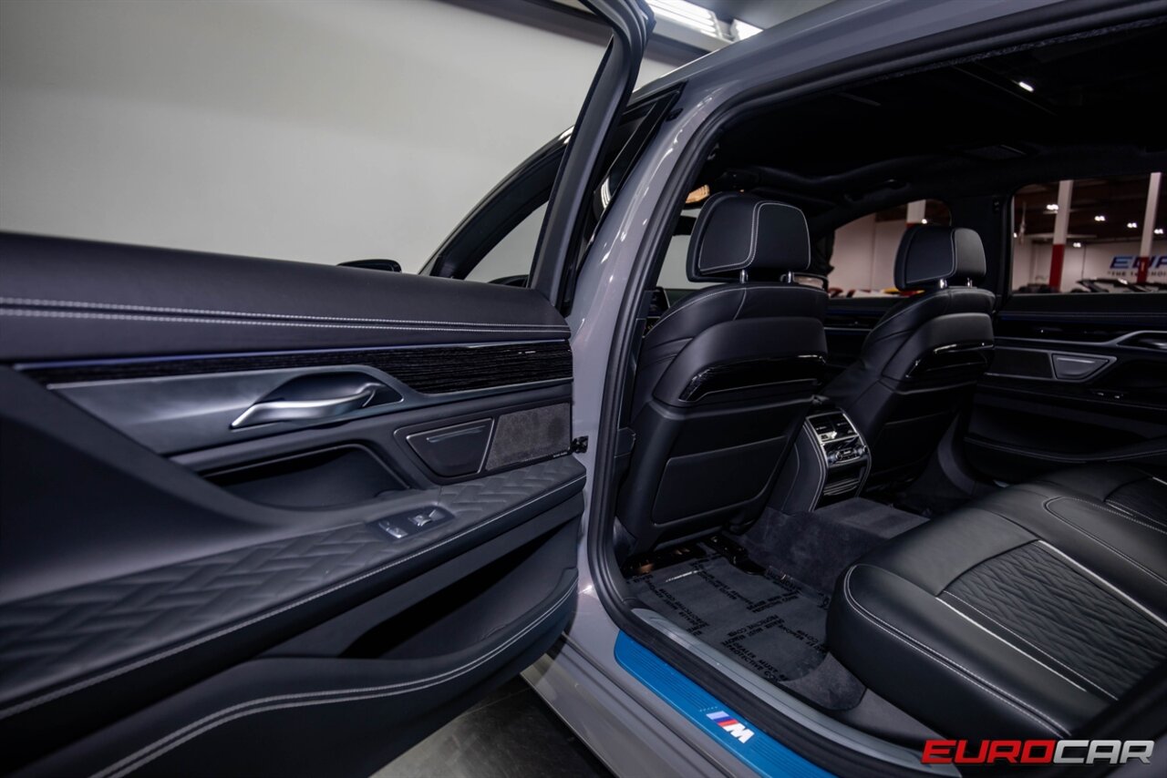 2022 BMW 750i xDrive  *M SPORT PACKAGES * DRIVERS ASSISTANCE PRO PACKAGE* - Photo 15 - Costa Mesa, CA 92626