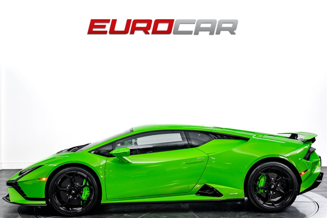 2023 Lamborghini Huracan Tecnica  *HIGH GLOSS STYLE PACKAGE * FRONT AXLE LIFT SYSTEM* - Photo 2 - Costa Mesa, CA 92626