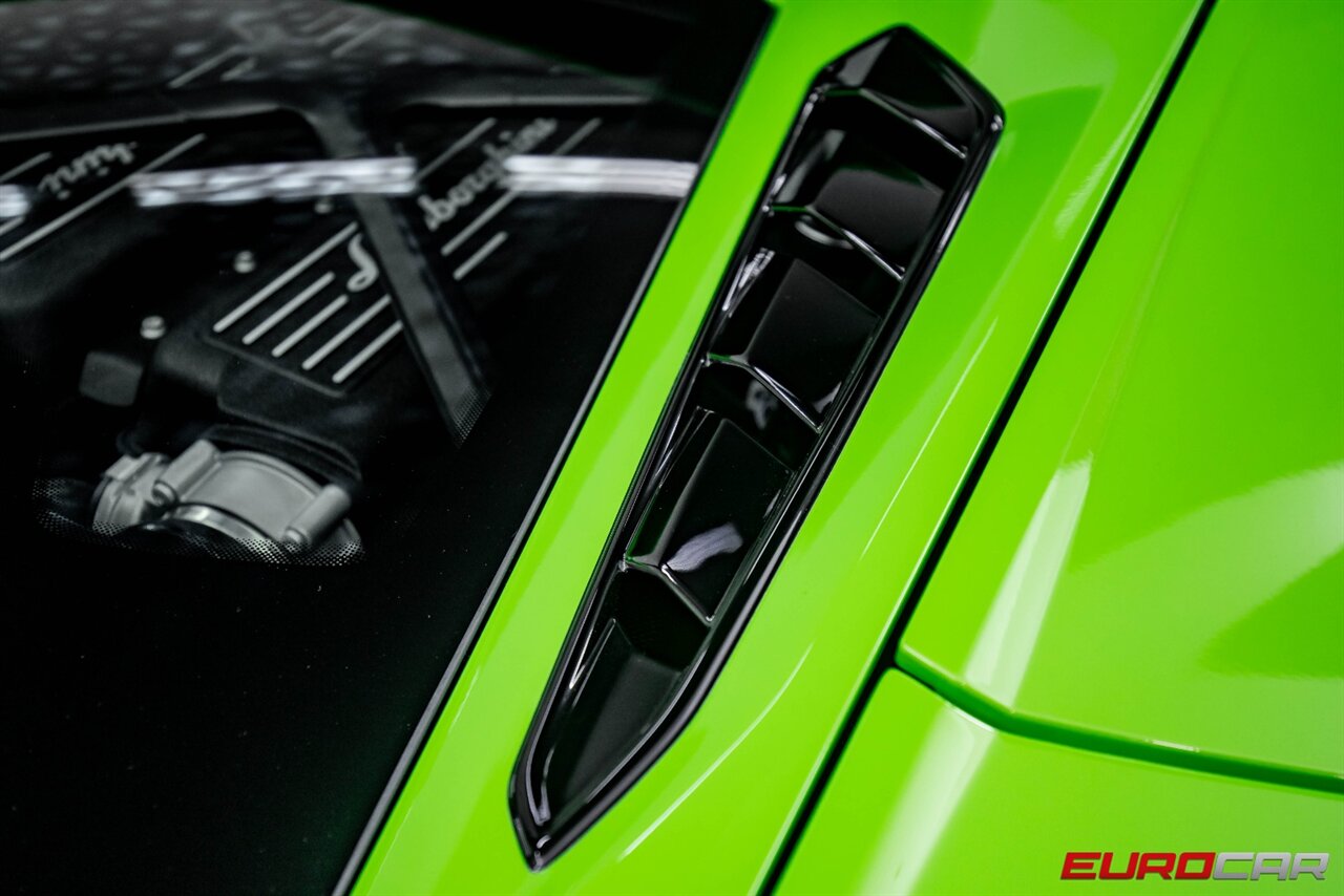 2023 Lamborghini Huracan Tecnica  *HIGH GLOSS STYLE PACKAGE * FRONT AXLE LIFT SYSTEM* - Photo 27 - Costa Mesa, CA 92626