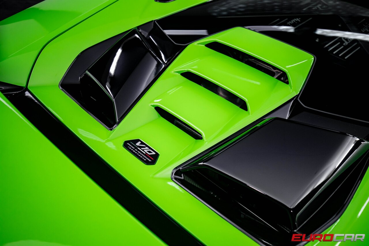 2023 Lamborghini Huracan Tecnica  *HIGH GLOSS STYLE PACKAGE * FRONT AXLE LIFT SYSTEM* - Photo 25 - Costa Mesa, CA 92626
