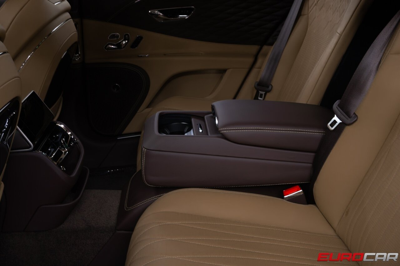 2023 Bentley Flying Spur Speed  * $14k FACTORY PAINT * TOURING SPEC* - Photo 24 - Costa Mesa, CA 92626