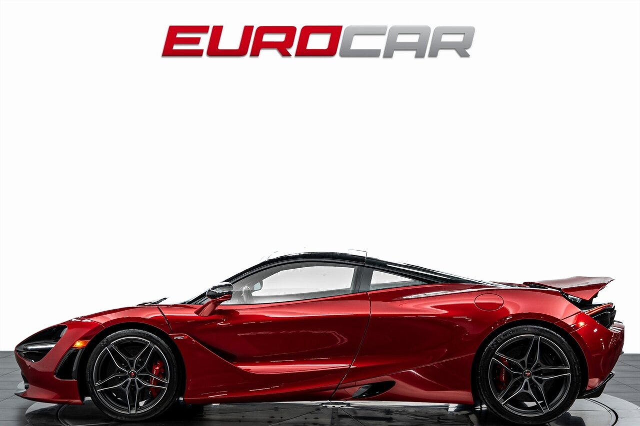 2018 McLaren 720S *PERFORMANCE PACKAGE * SPORT EXHAUST* - Photo 2 - Costa Mesa, CA 92626