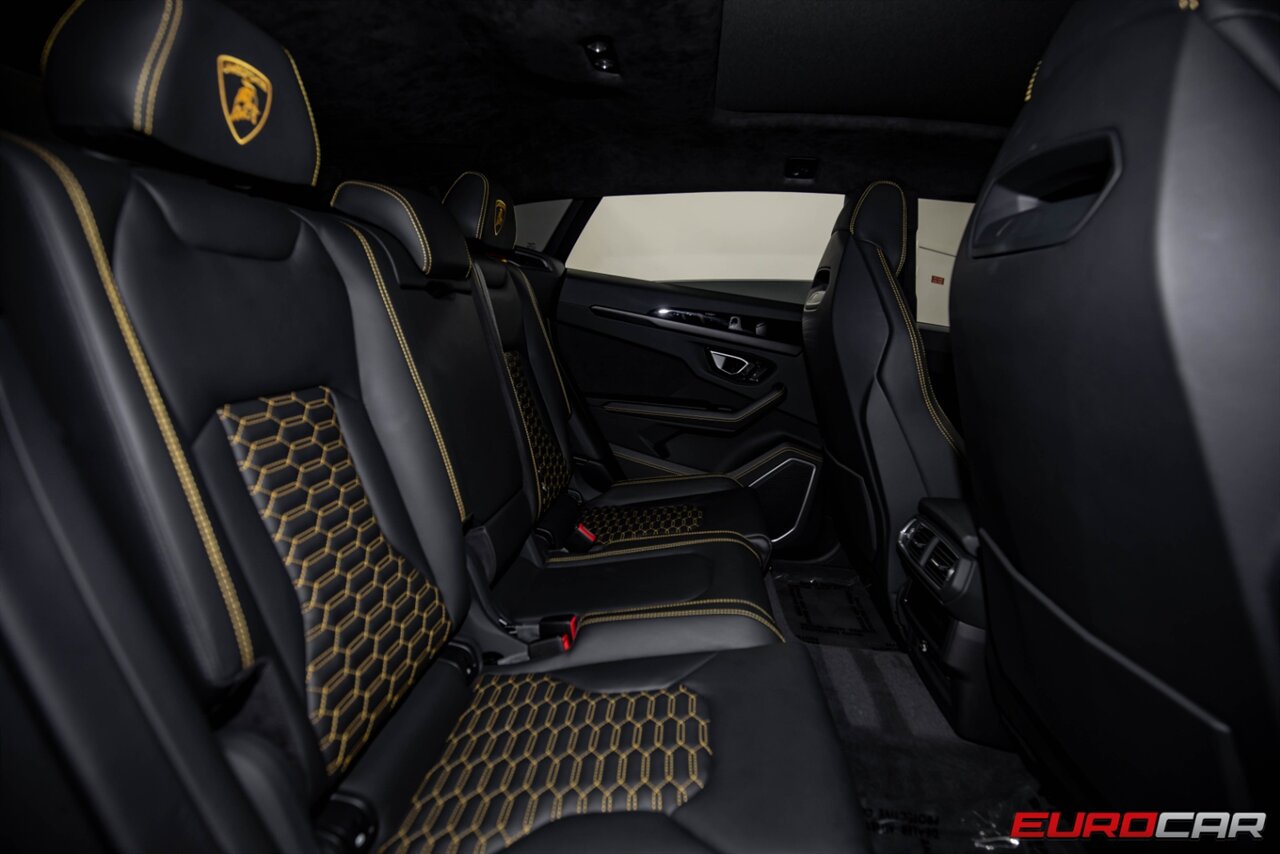 2023 Lamborghini Urus S  *$13,000 FACTORY PEARL PAINT * 23 " BLACK WHEELS * BODY COLOR STYLE PACKAGE* - Photo 16 - Costa Mesa, CA 92626