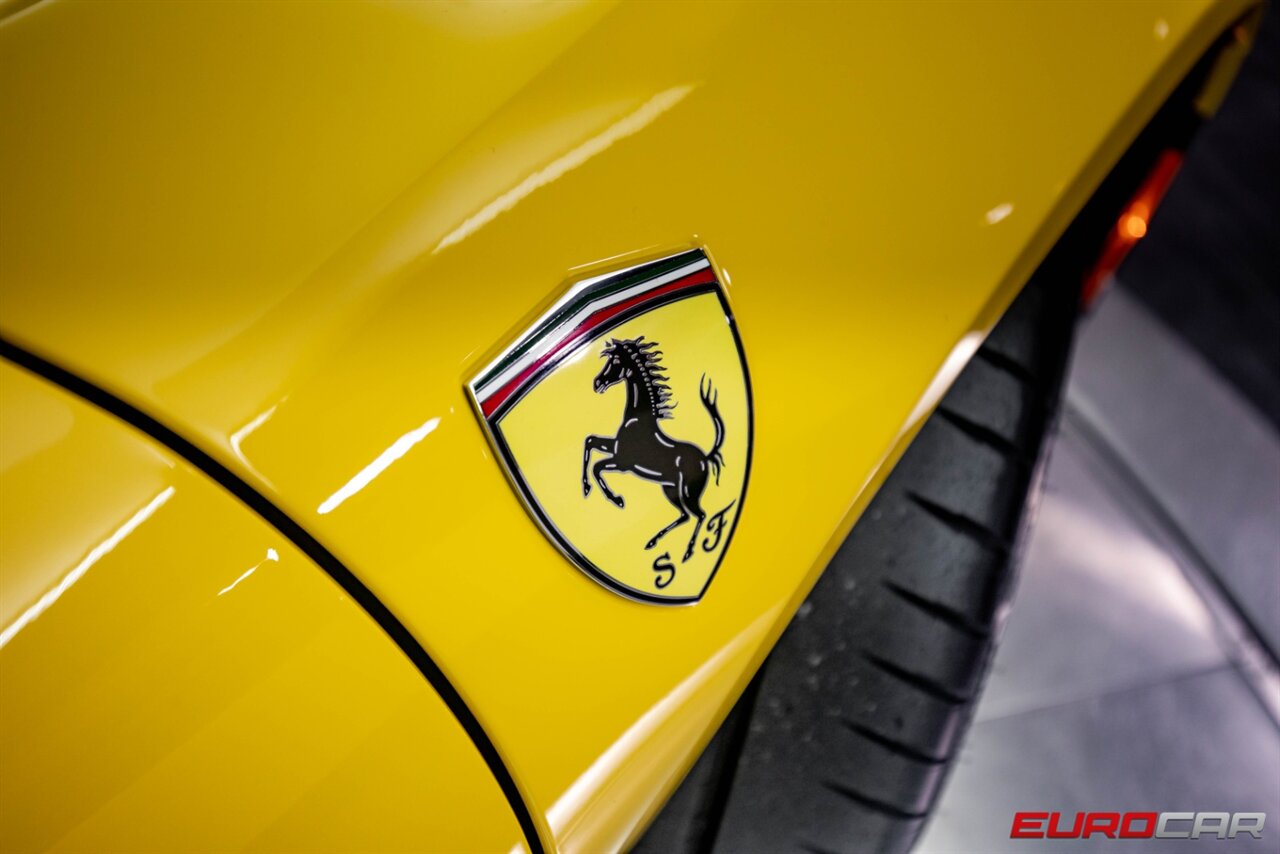 2023 Ferrari SF90  *CARBON FIBER OPTIONS * SUSPENSION LIFTER* - Photo 35 - Costa Mesa, CA 92626