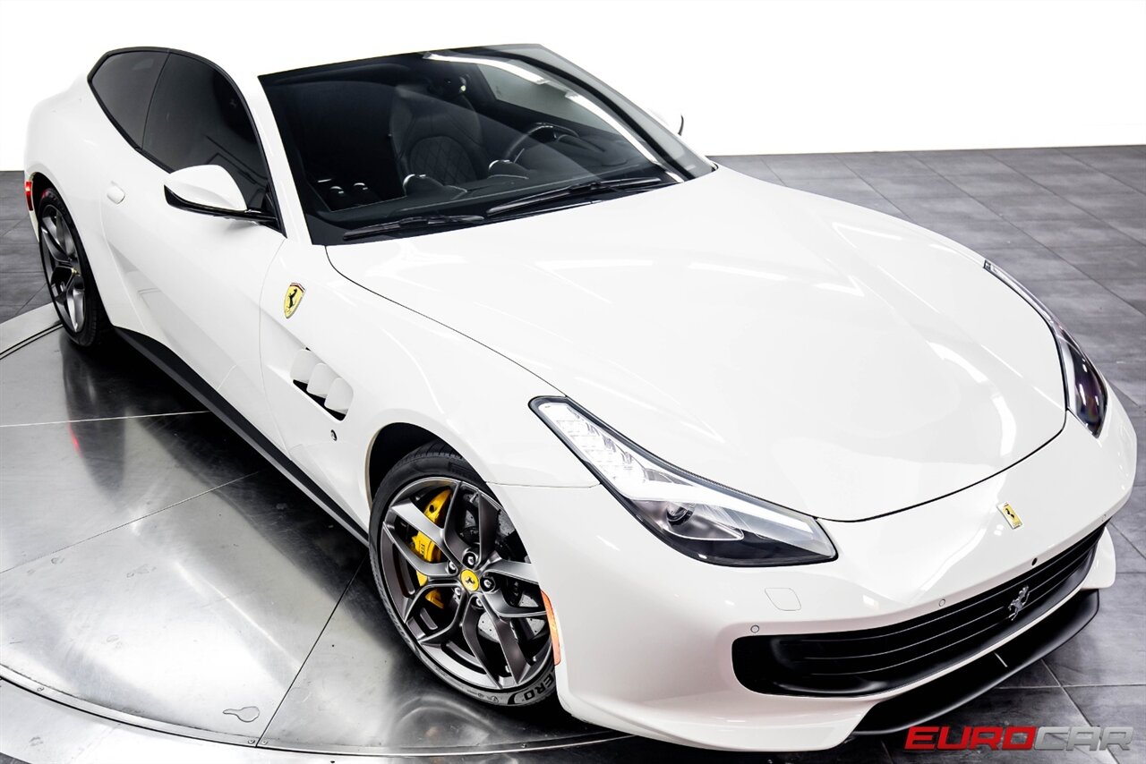 2018 Ferrari GTC4Lusso  *PASSENGER DISPLAY * CARBON STEERING WHEEL* - Photo 48 - Costa Mesa, CA 92626