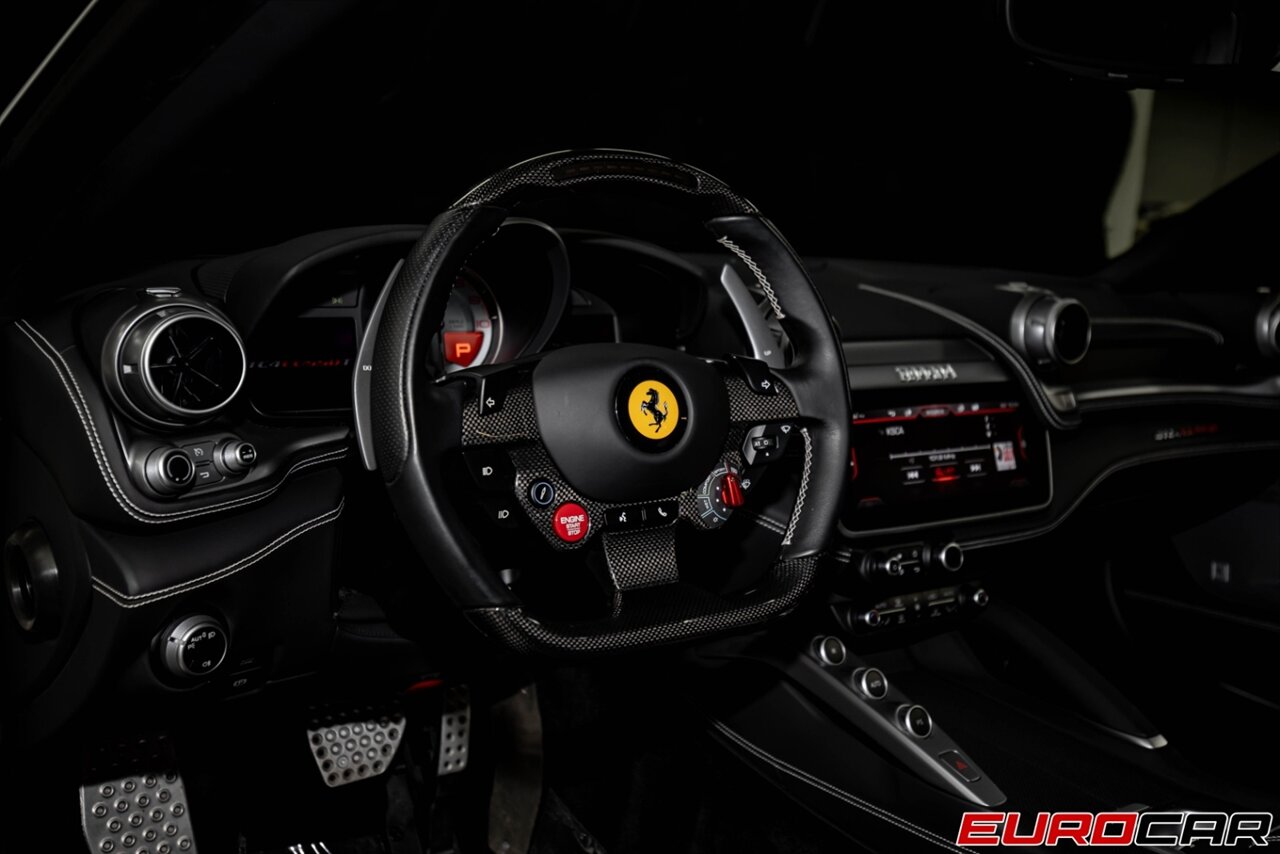 2018 Ferrari GTC4Lusso  *PASSENGER DISPLAY * CARBON STEERING WHEEL* - Photo 10 - Costa Mesa, CA 92626