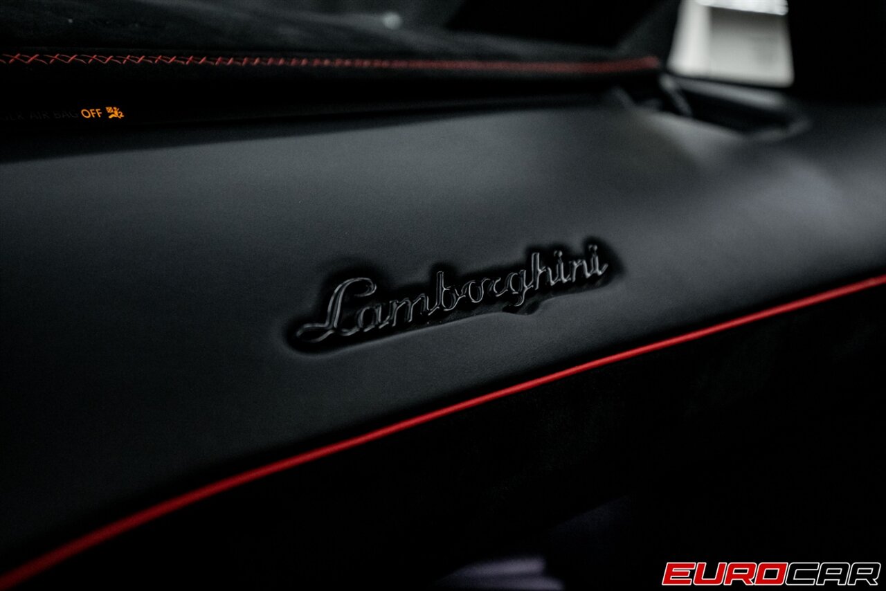 2020 Lamborghini Aventador LP 770-4 SVJ  * $25,200 Ad Personam Exterior * Huge Carbon Options* - Photo 14 - Costa Mesa, CA 92626