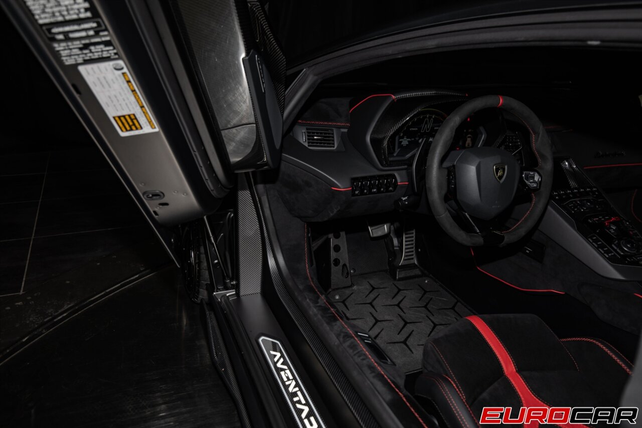 2020 Lamborghini Aventador LP 770-4 SVJ  * $25,200 Ad Personam Exterior * Huge Carbon Options* - Photo 9 - Costa Mesa, CA 92626