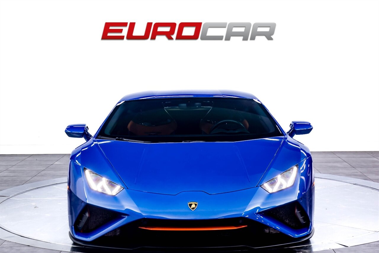 2020 Lamborghini Huracan EVO  *CARBON FIBER SEATS *  CARBON FIBER WING * FRONT AXLE LIFT SYSTEM* - Photo 8 - Costa Mesa, CA 92626