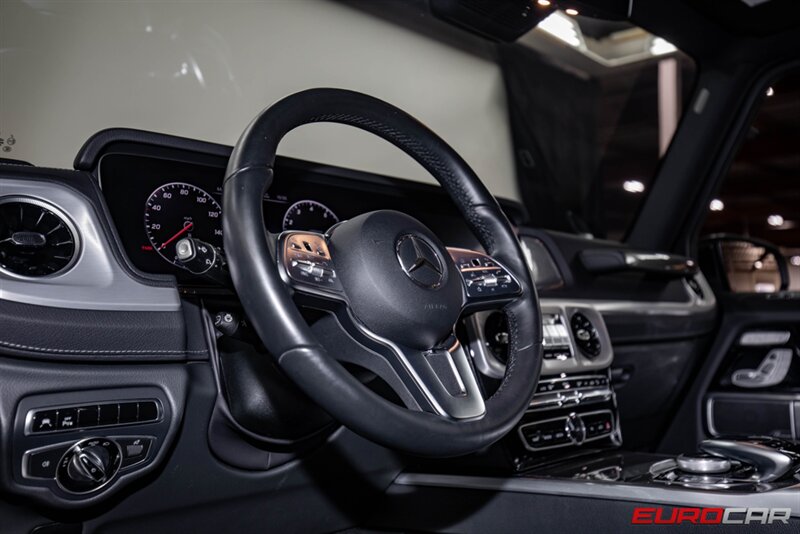 2020 Mercedes-Benz G-Class G 550 photo
