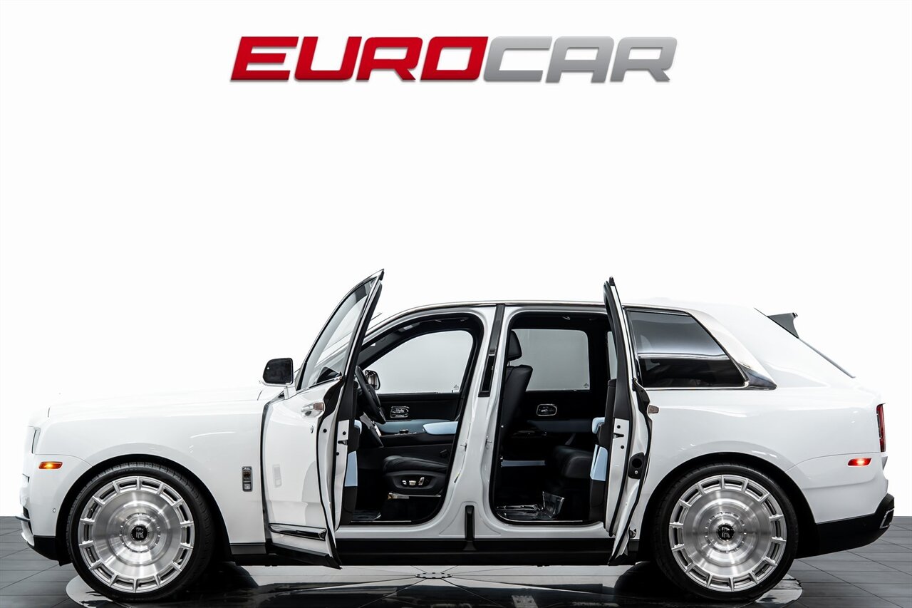 2024 Rolls-Royce Cullinan *BESPOKE INTERIOR * SHOOTING STAR HEADLINER* - Photo 3 - Costa Mesa, CA 92626