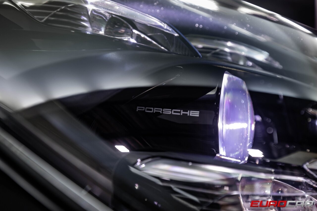 2021 Porsche Panamera Turbo S  *PREMIUM PACKAGE * 197,970 MSRP* - Photo 29 - Costa Mesa, CA 92626