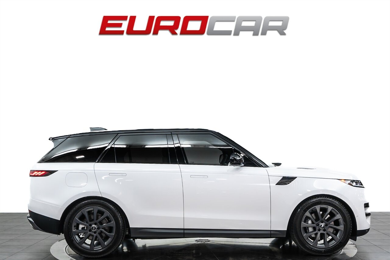 2024 Land Rover Range Rover Sport P360 SE  *ONLY 36 MILES * BEAUTIFUL WHITE/WHITE SPEC* - Photo 6 - Costa Mesa, CA 92626