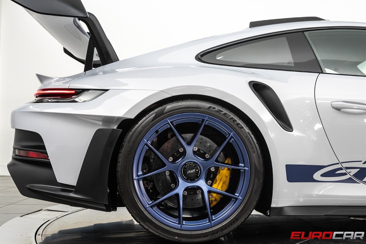 2024 Porsche 911 GT3 RS  *WEISSACH PACKAGE * FRONT AXLE LIFT SYSTEM* - Photo 9 - Costa Mesa, CA 92626