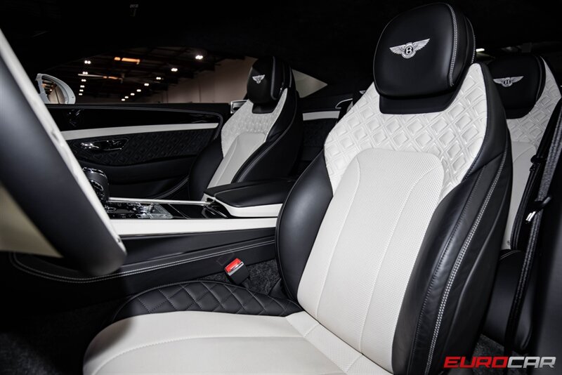 2022 Bentley Continental GT GT V8 photo