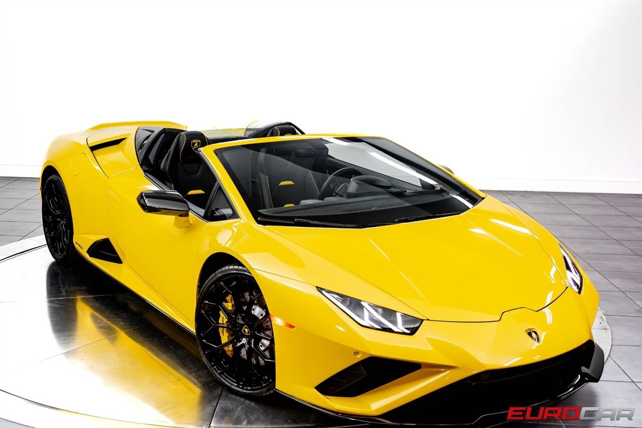 2021 Lamborghini Huracan EVO Spyder  *HIGH GLOSS STYLE PACKAGE * ONLY 1,000 PAMPERED MILES* - Photo 35 - Costa Mesa, CA 92626