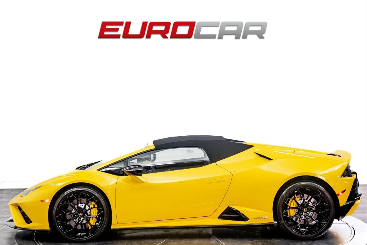 2021 Lamborghini Huracan EVO Spyder  HIGHLY OPTIONED!!! ONLY 1000 PAMPERED MILES - Photo 3 - Costa Mesa, CA 92626