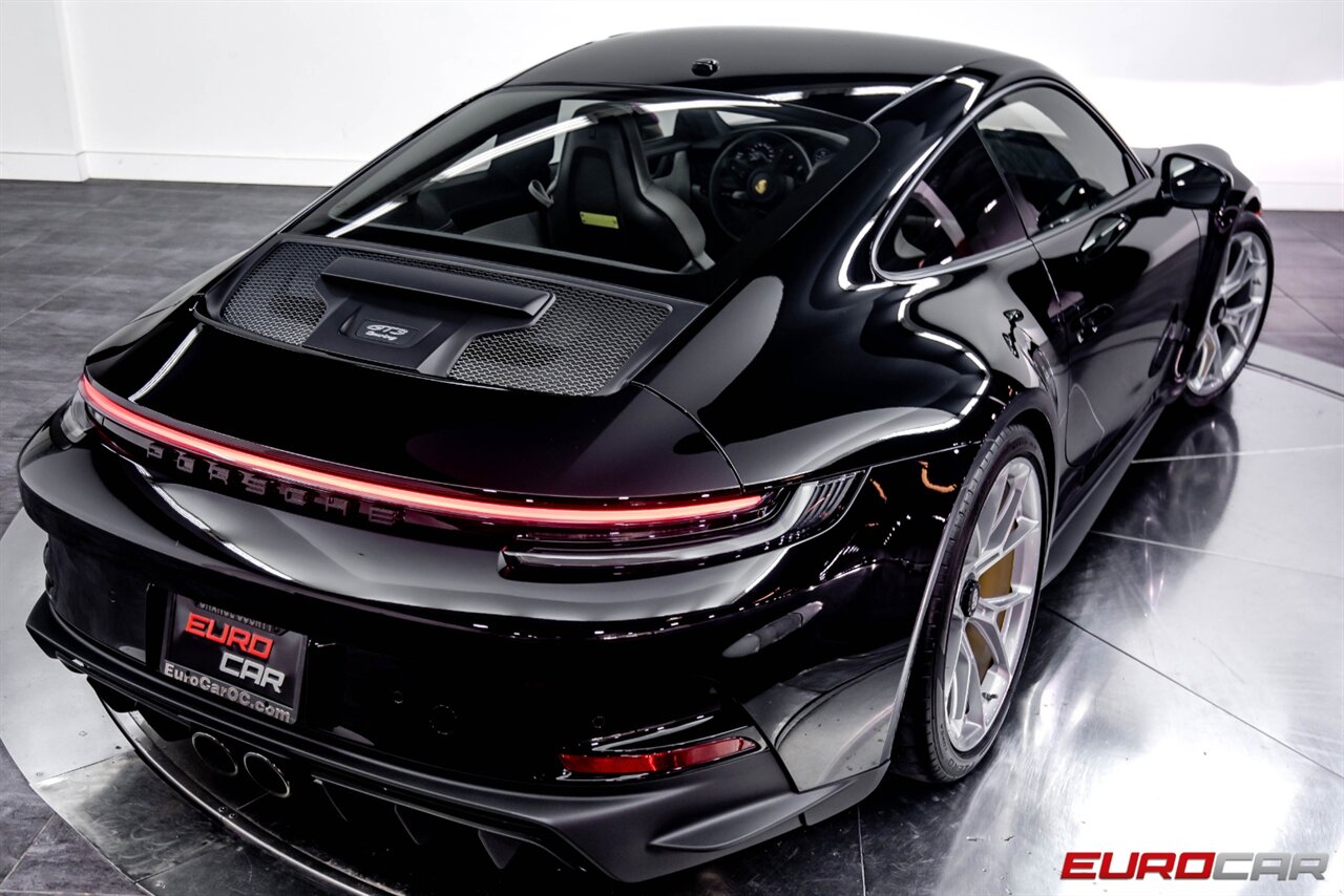 2022 Porsche 911 GT3 Touring  *EXCLUSIVE MANUFAKTUR LEATHER INTERIOR * CERAMIC BRAKES * FRONT AXLE LIFT* - Photo 16 - Costa Mesa, CA 92626