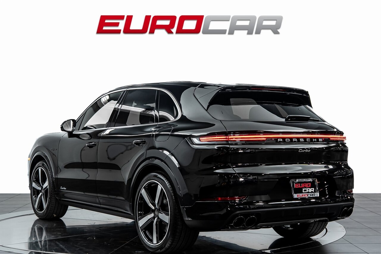 2025 Porsche Cayenne Turbo *PREMIUM PACKAGE * PASSENGER DISPLAY*   - Photo 3 - Costa Mesa, CA 92626