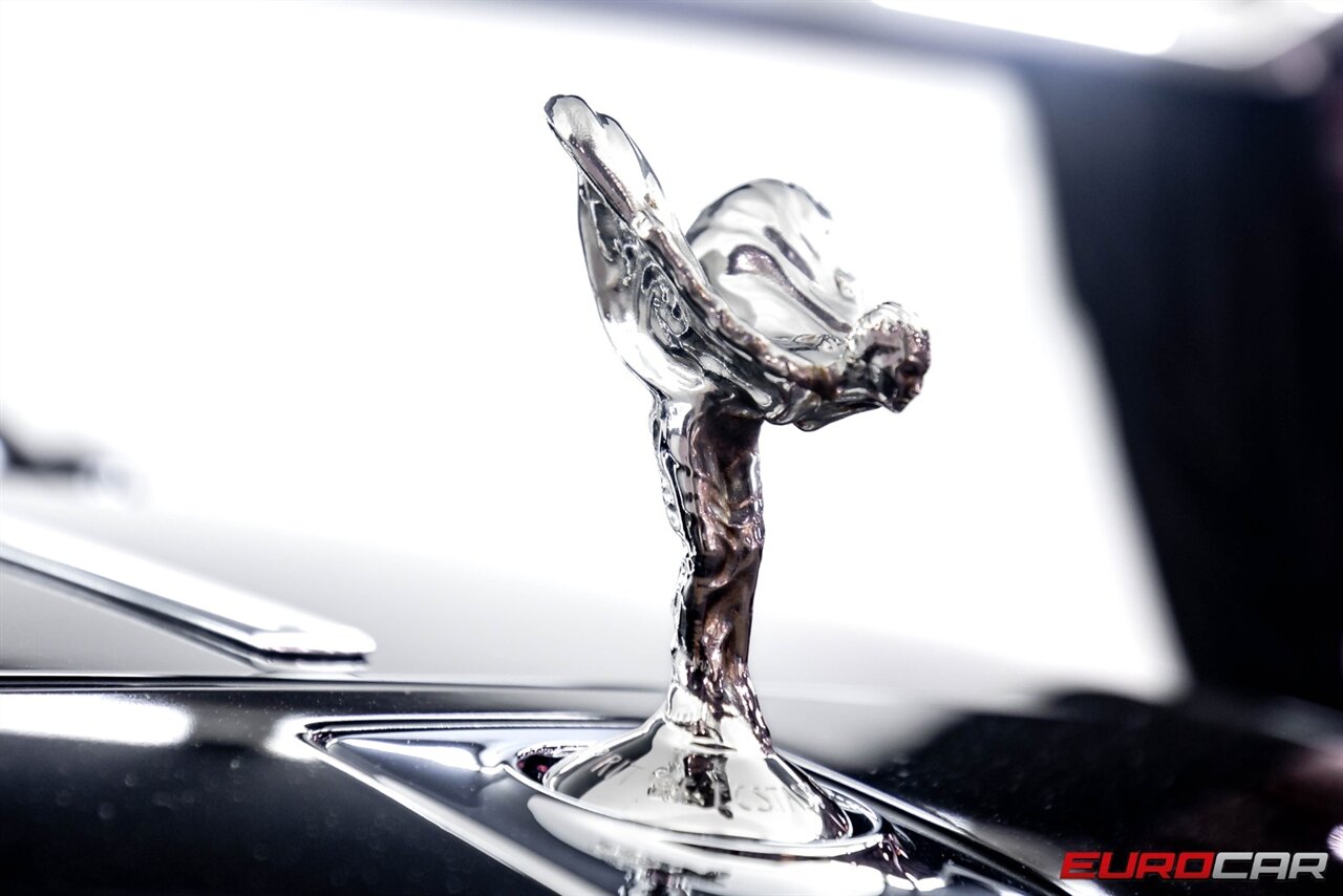 2014 Rolls-Royce Ghost V SPEC  *RARE V-SPEC SERIES * *593 HP * IMMACULATE CONDITION* - Photo 29 - Costa Mesa, CA 92626