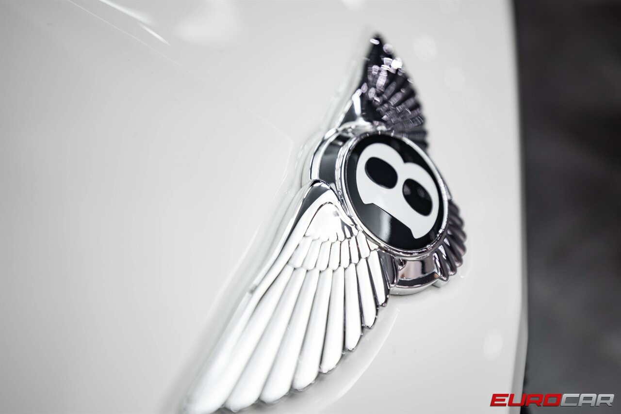 2021 Bentley Continental GT GT V8  *MULLINER SPEC w/22 " WHEELS * HUGE CARBON FIBER OPTIONS* - Photo 26 - Costa Mesa, CA 92626