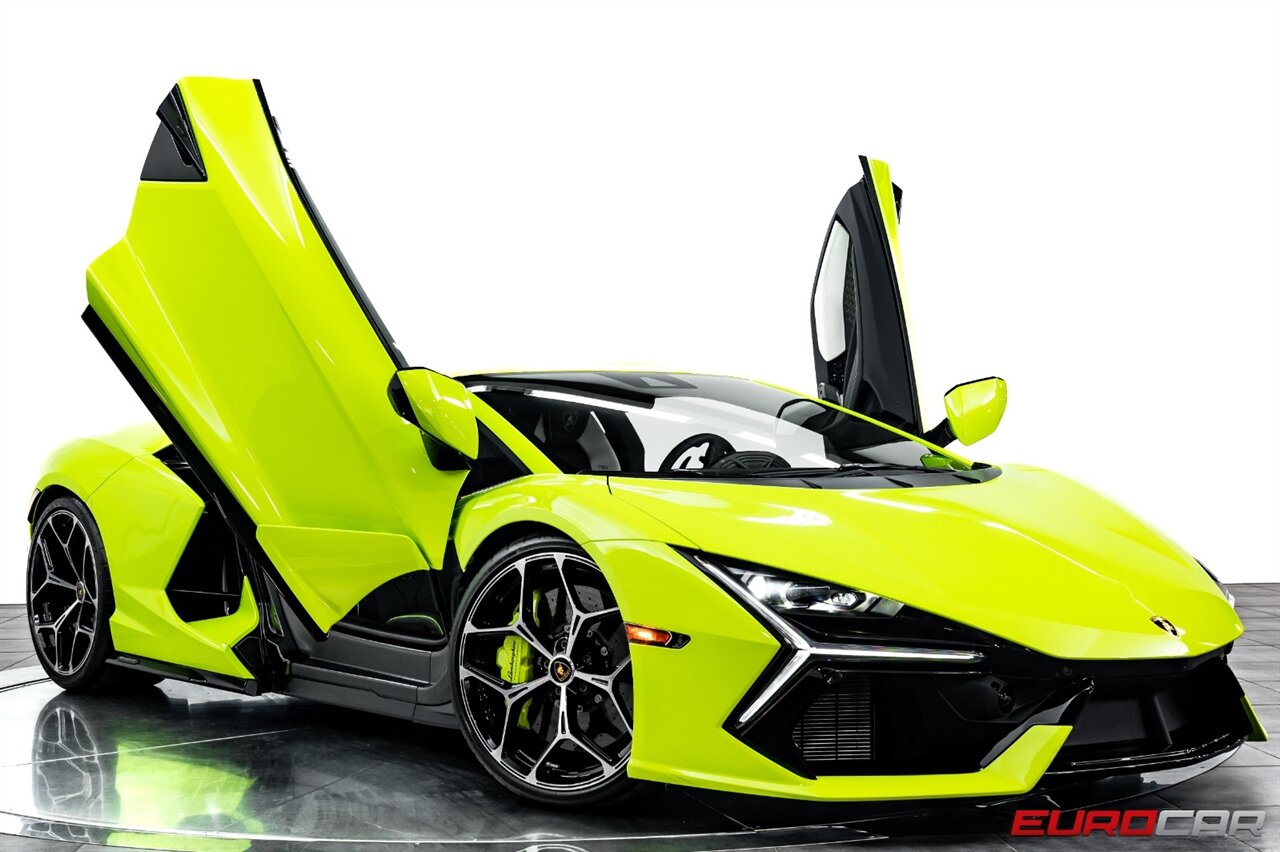 2024 Lamborghini Revuelto  *STYLE PACKAGE * PASSENGER DISPLAY* - Photo 9 - Costa Mesa, CA 92626