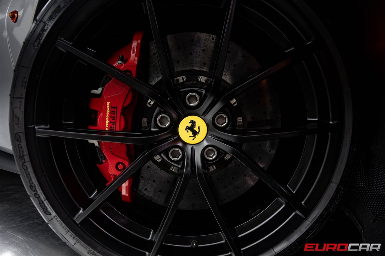 2020 Ferrari 488  *CARBON FIBER OPTIONS * STUNNING* - Photo 34 - Costa Mesa, CA 92626