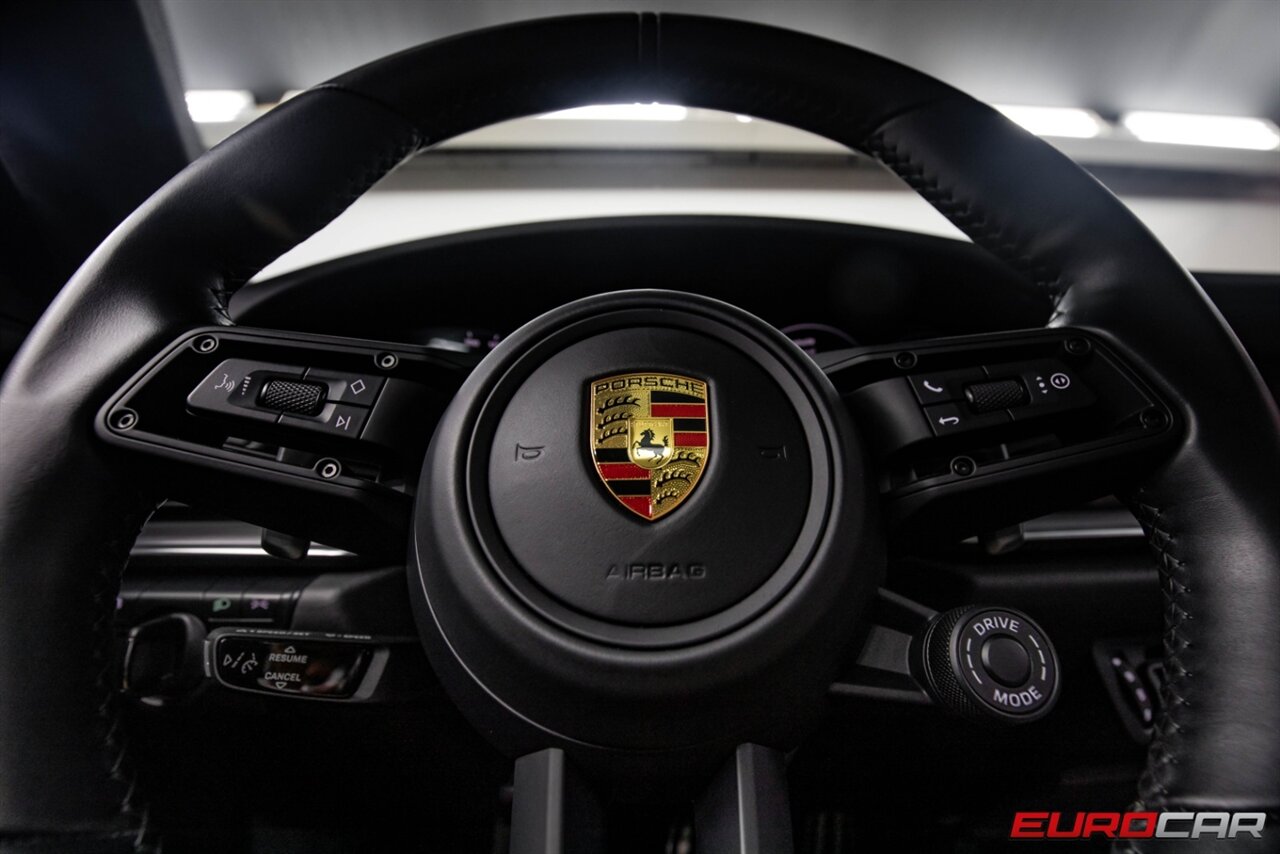 2022 Porsche 911 TURBO S/LIGHT EDITIO  *RARE LIGHT WEIGHT EDT* - Photo 22 - Costa Mesa, CA 92626
