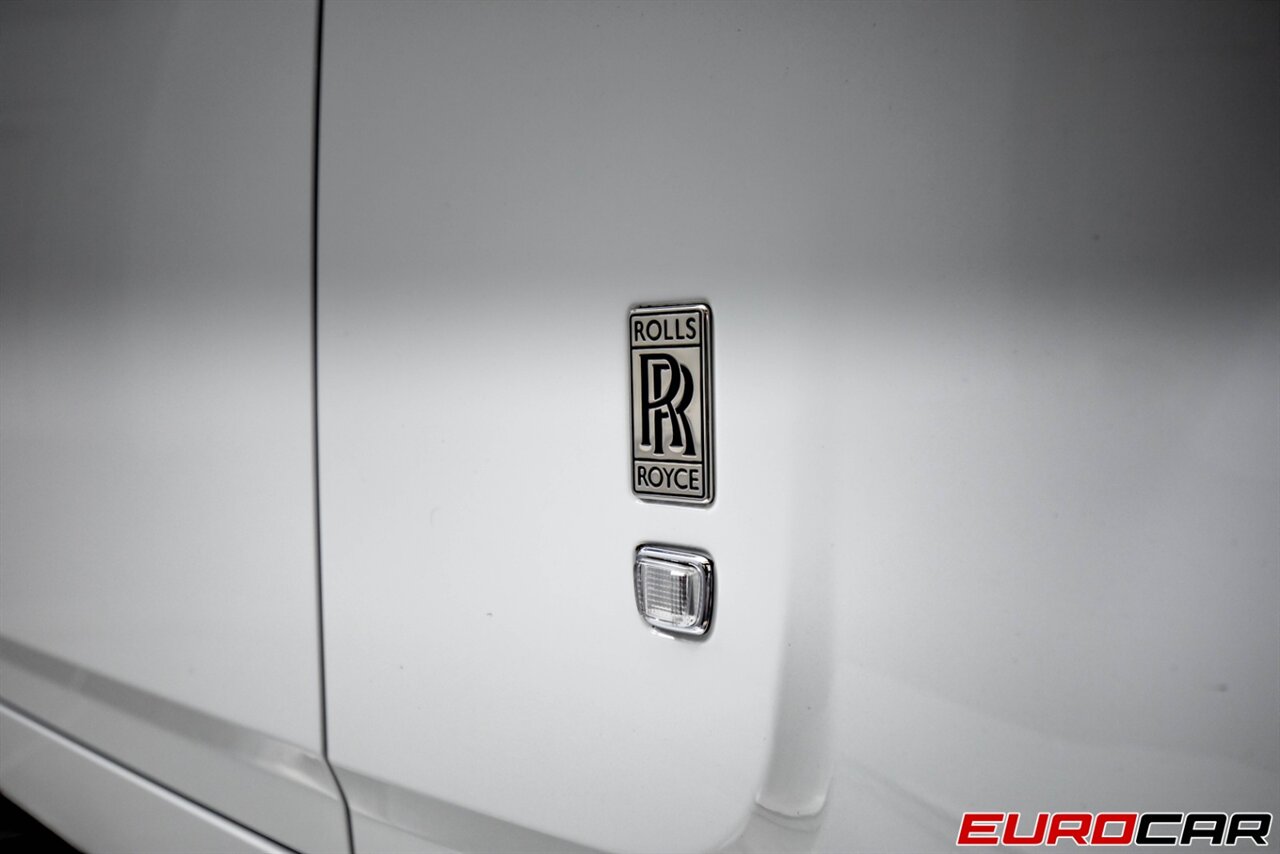 2008 Rolls-Royce Phantom  *REAR THEATER CONFIGURATION * REAR PICNIC TABLES* - Photo 37 - Costa Mesa, CA 92626