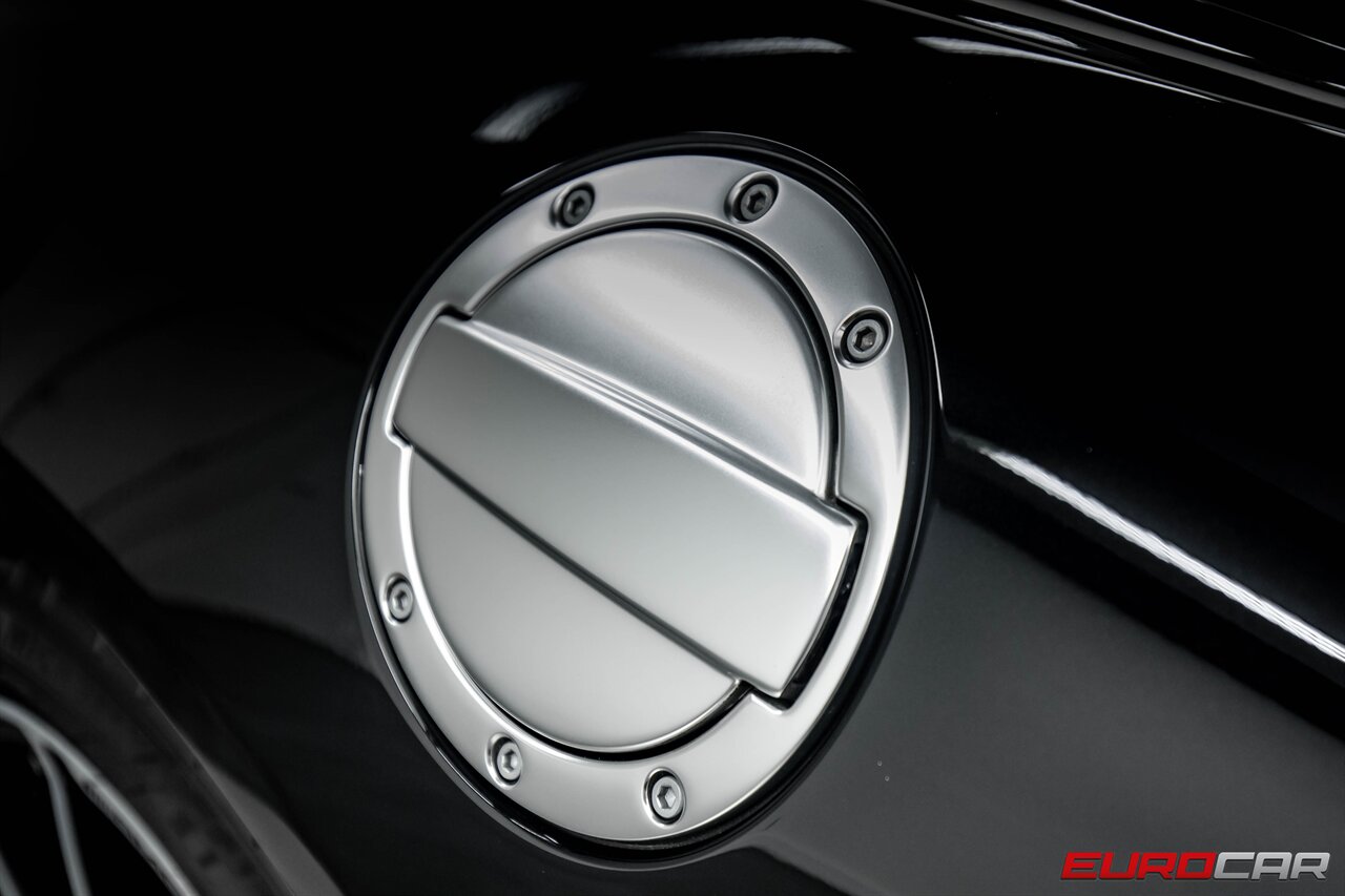 2013 Mercedes-Benz SLS AMG GT  *CARBON FIBER TRIM * IMMACULATE* - Photo 45 - Costa Mesa, CA 92626