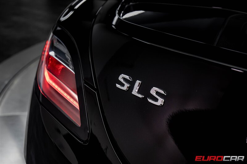 2013 Mercedes-Benz SLS-Class SLS AMG GT photo