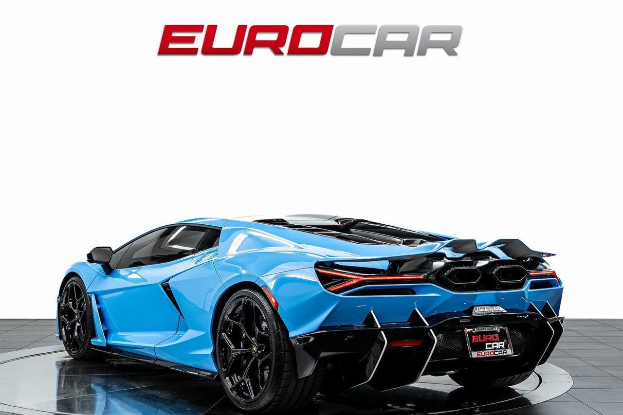 2025 Lamborghini Revuelto *HIGH GLOSS STYLE PACKAGE * CARBON SPORT SEATS* - Photo 3 - Costa Mesa, CA 92626