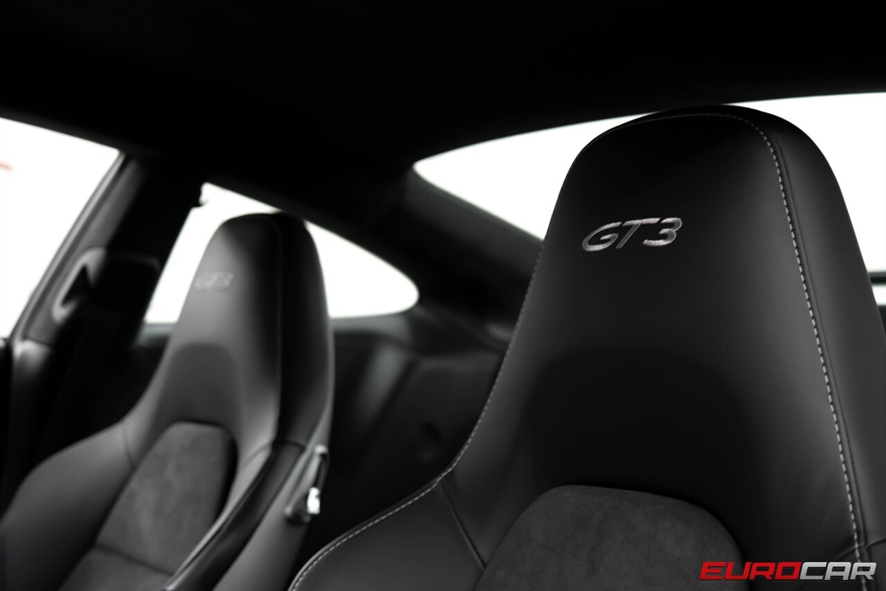 2015 Porsche 911 GT3  *CARBON FIBER INTERIOR * 18 WAY SPORT SEATS PLUS* - Photo 18 - Costa Mesa, CA 92626