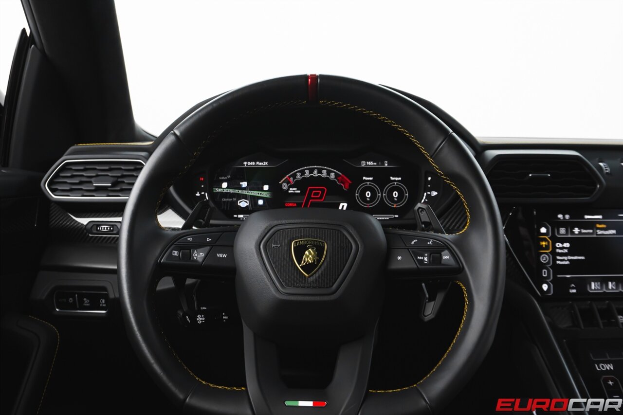 2023 Lamborghini Urus S  *CARBON FIBER INTERIOR * BODY COLOR STYLING PACKAGE* - Photo 25 - Costa Mesa, CA 92626