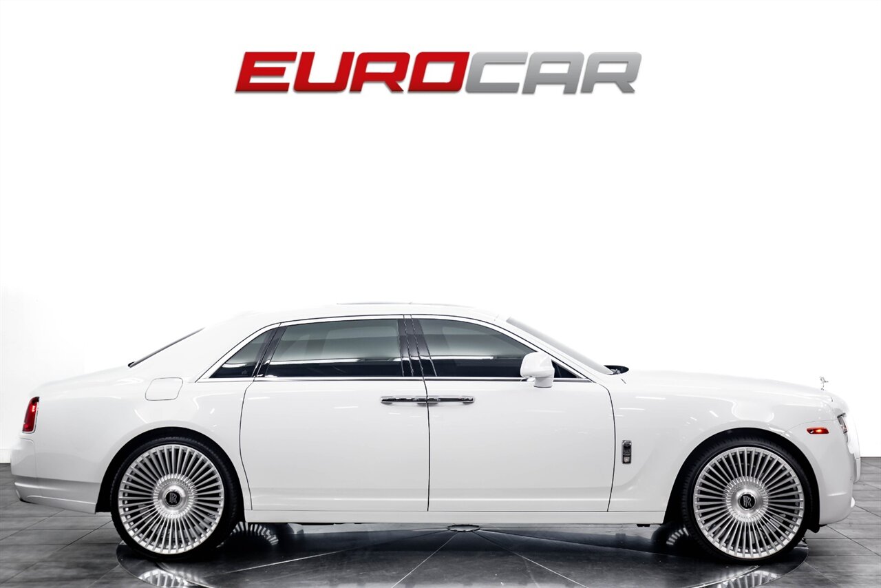 2012 Rolls-Royce Ghost EWB  *EXTENDED WHEELBASE * REAR ENTERTAINMENT* - Photo 6 - Costa Mesa, CA 92626