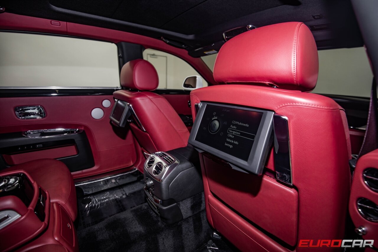 2012 Rolls-Royce Ghost EWB  *EXTENDED WHEELBASE * REAR ENTERTAINMENT* - Photo 20 - Costa Mesa, CA 92626