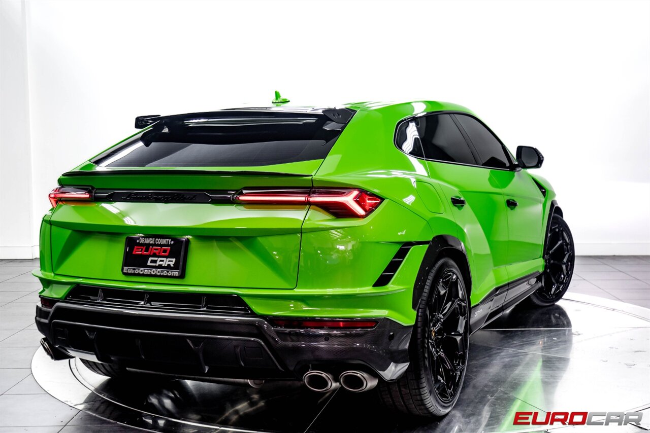 2023 Lamborghini Urus Performante  *FULL EXTERIOR CARBON PACKAGE * CARBON INTERIOR* - Photo 25 - Costa Mesa, CA 92626