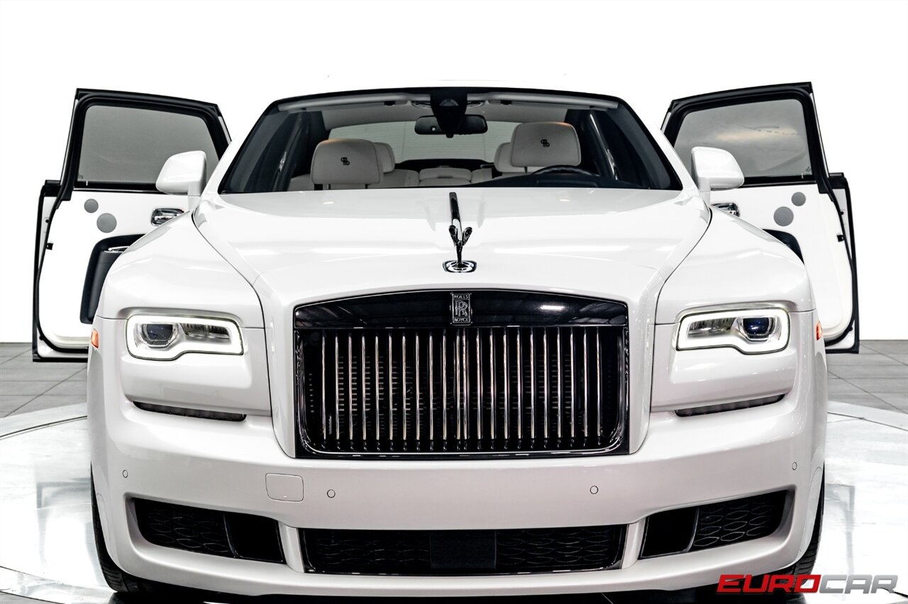 2018 Rolls-Royce Ghost Black Badge  *BLACK BADGE PACKAGE * BESPOKE ONE OF A KIND BUILD* - Photo 21 - Costa Mesa, CA 92626