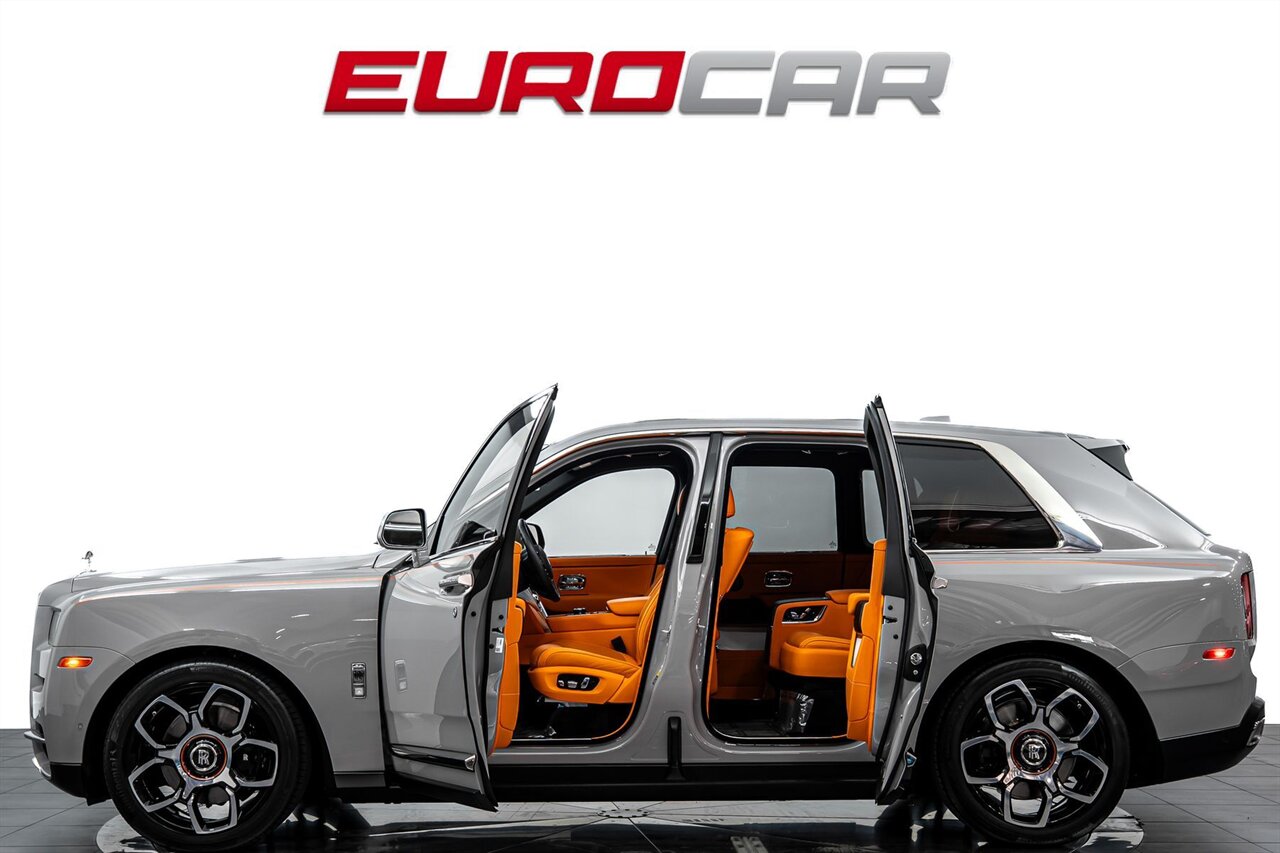 2023 Rolls-Royce Cullinan *IMMERSIVE REAR SEATS * TRI-COLOR INTERIOR*  *IMMERSIVE REAR SEATS * TRI-COLOR BESPOKE INTERIOR * FRONT PPF* - Photo 3 - Costa Mesa, CA 92626