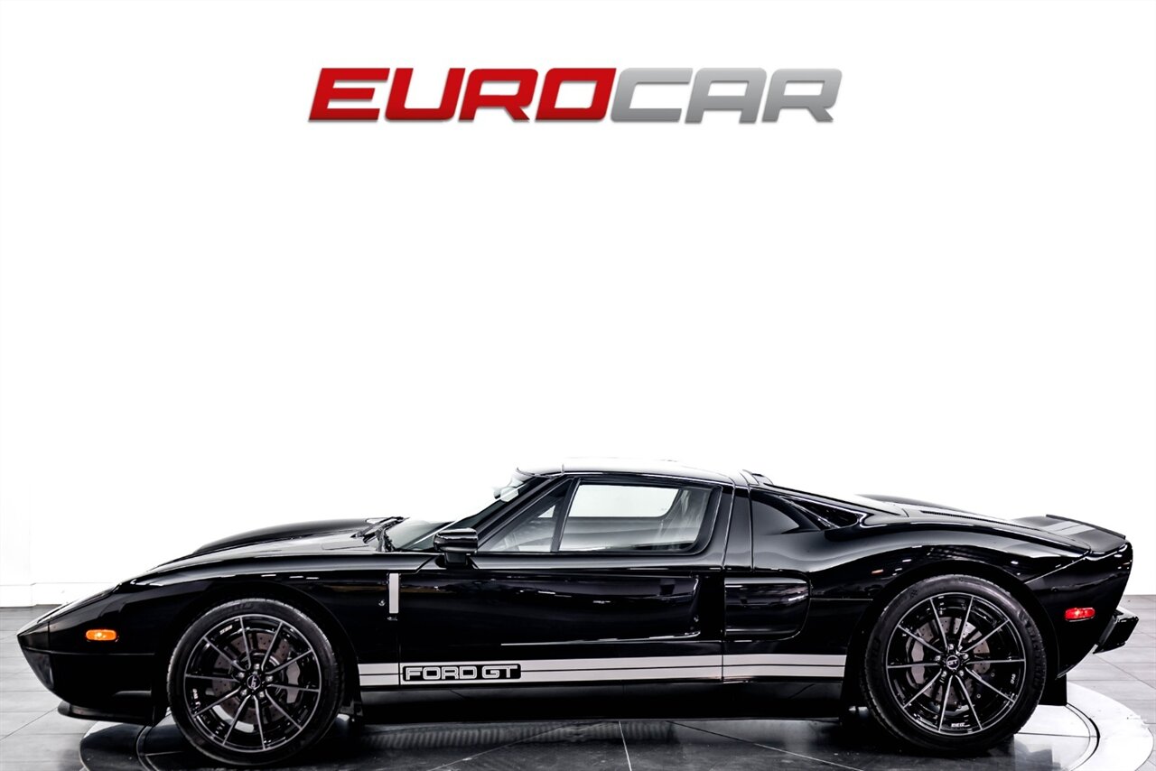 2005 Ford GT  *3,400 MILES * FACTORY WHEELS INCL* IMMACULATE CONDITION* - Photo 2 - Costa Mesa, CA 92626