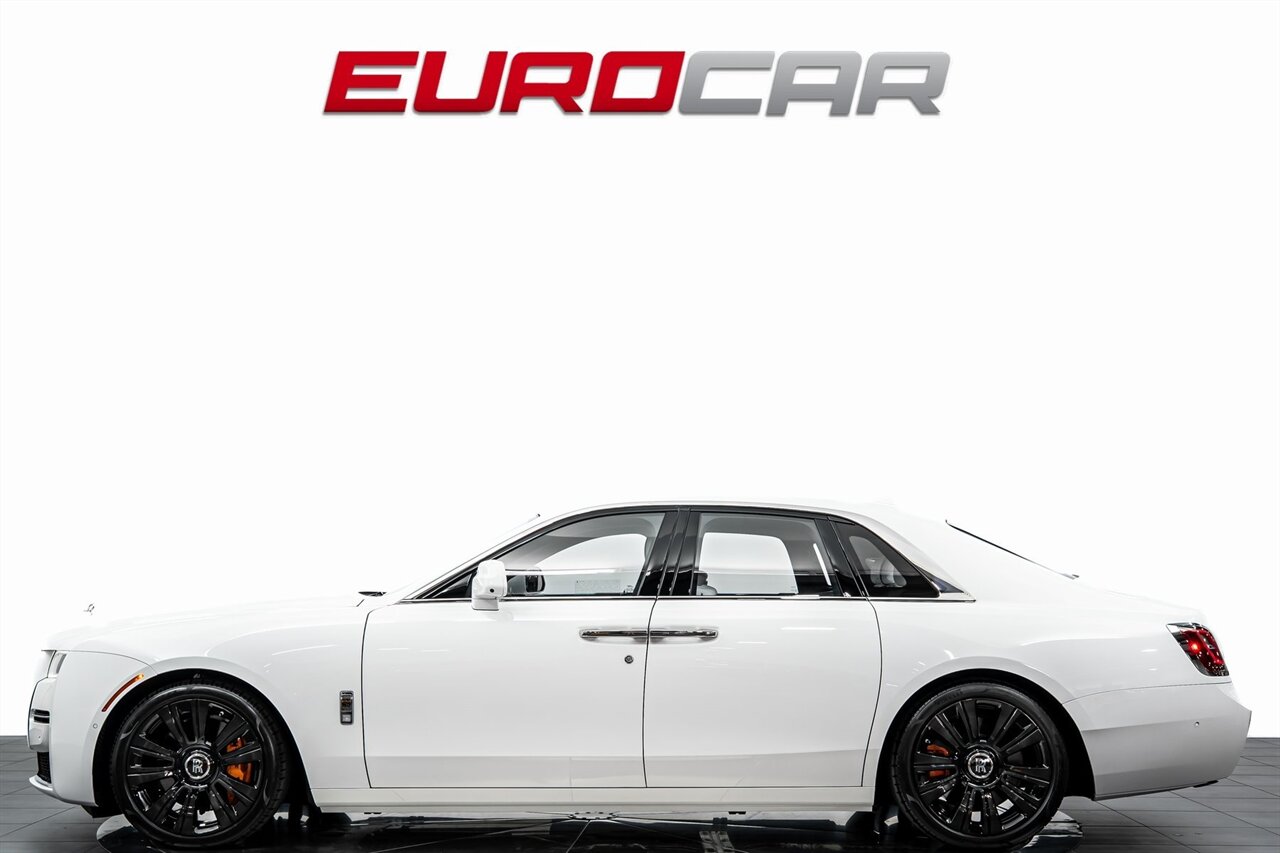 2024 Rolls-Royce Ghost *STARLIGHT HEADLINER*   - Photo 2 - Costa Mesa, CA 92626