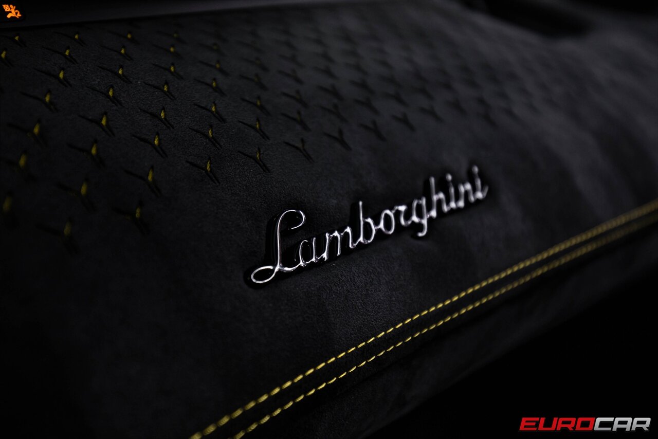 2022 Lamborghini Aventador LP 780-4 Ultimae  *COLLECTOR CAR * ONLY 84 MILES * HUGE CARBON OPTIIONS* - Photo 21 - Costa Mesa, CA 92626