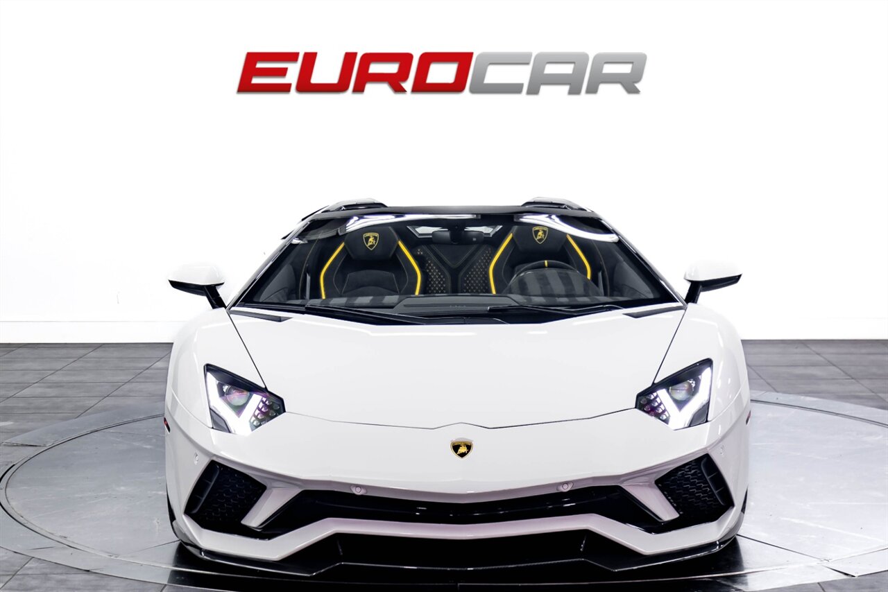 2022 Lamborghini Aventador LP 780-4 Ultimae  *COLLECTOR CAR * ONLY 84 MILES * HUGE CARBON OPTIIONS* - Photo 8 - Costa Mesa, CA 92626