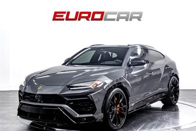 2022 Lamborghini Urus  *HIGH GLOSS STYLE PACKAGE * NICELY OPTIONS*
