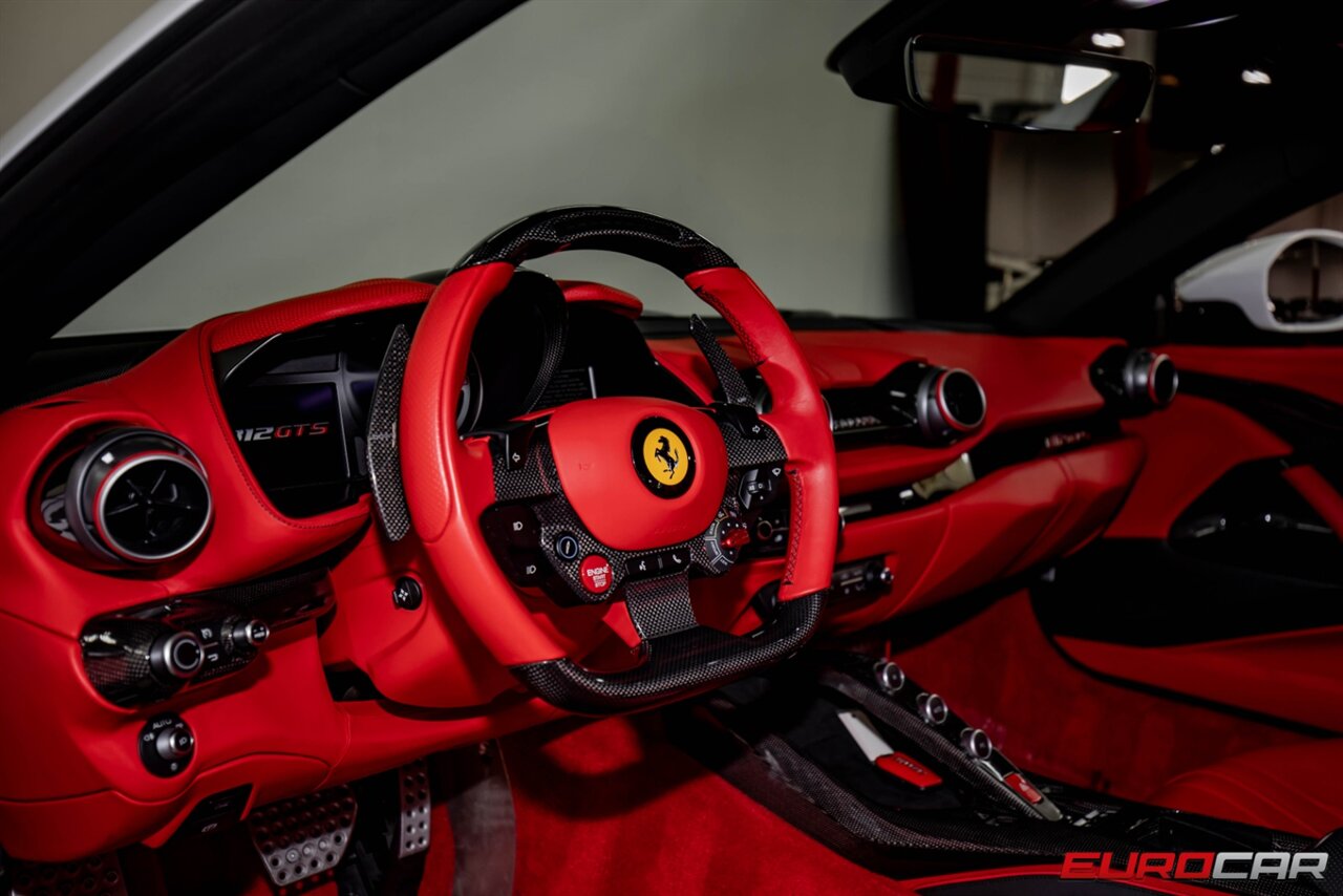 2022 Ferrari 812  *SUSPENSION LIFTER * HUGE CARBON FIBER OPTIONS* - Photo 19 - Costa Mesa, CA 92626