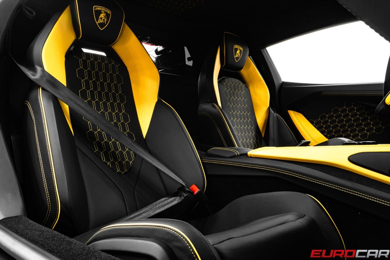 2024 Lamborghini Revuelto  *PASSENGER DISPLAY * BEAUTIFUL SPEC* - Photo 61 - Costa Mesa, CA 92626